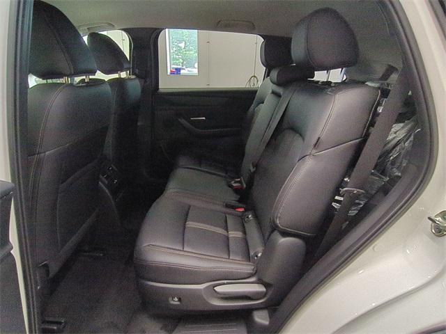 new 2025 Mazda CX-90 car, priced at $38,073