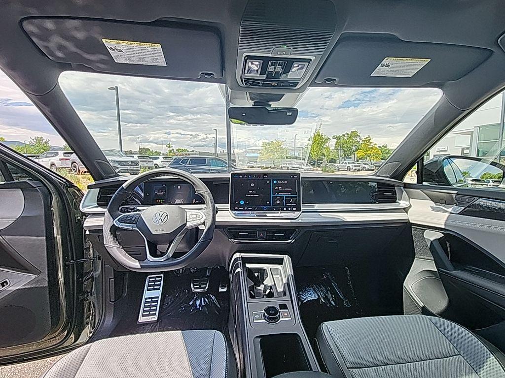 new 2025 Volkswagen Tiguan car, priced at $38,583