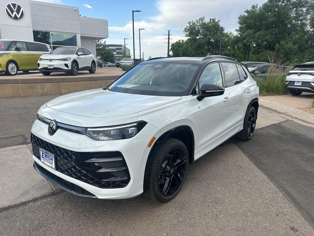 new 2025 Volkswagen Tiguan car, priced at $38,583
