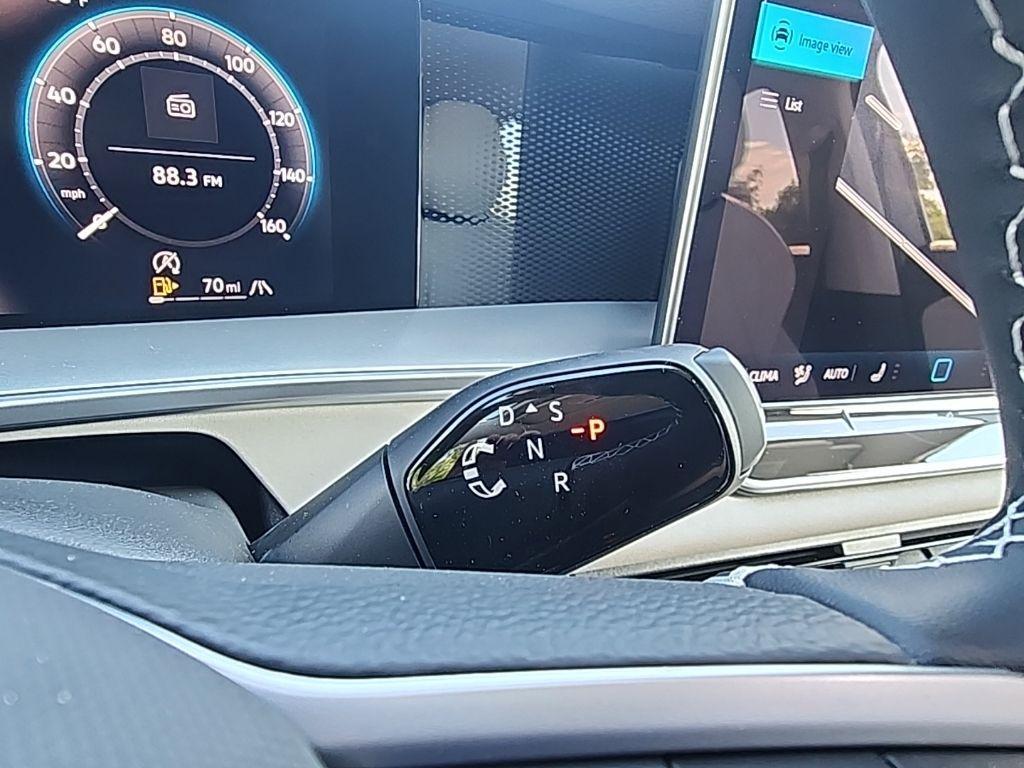 new 2025 Volkswagen Tiguan car, priced at $31,207