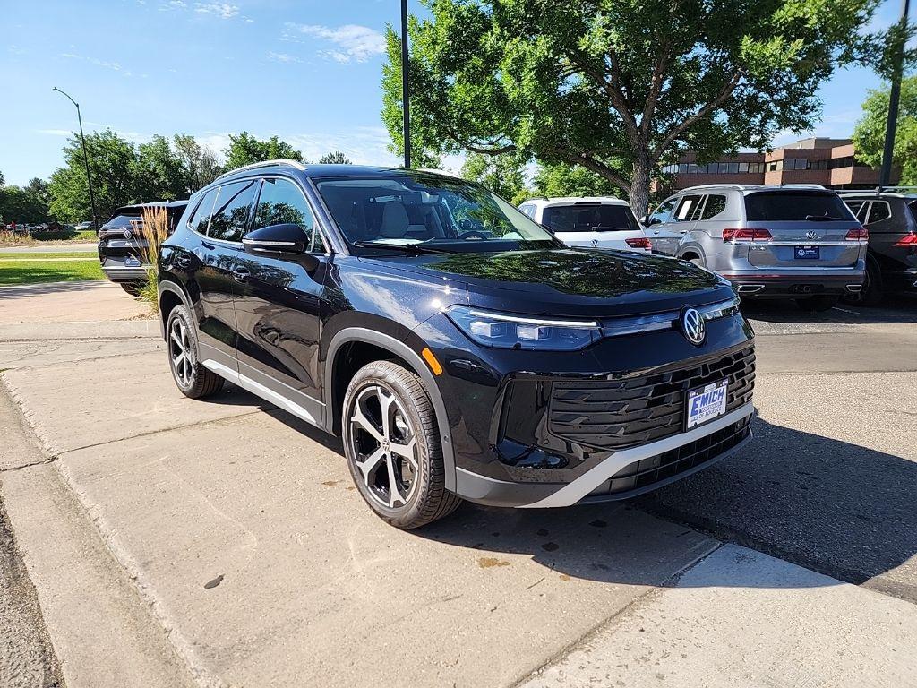 new 2025 Volkswagen Tiguan car, priced at $31,207