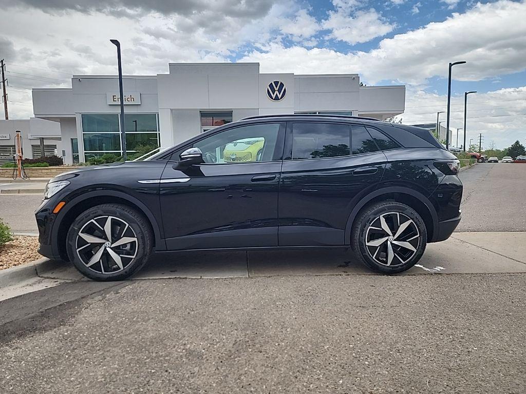 new 2025 Volkswagen ID.4 car, priced at $43,359