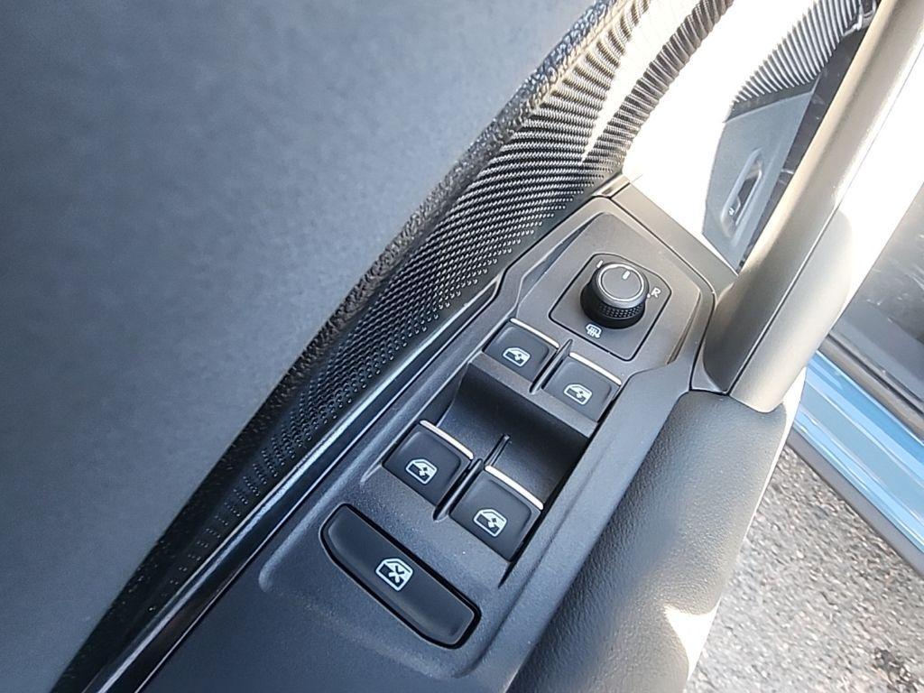 new 2026 Volkswagen Tiguan car, priced at $39,486