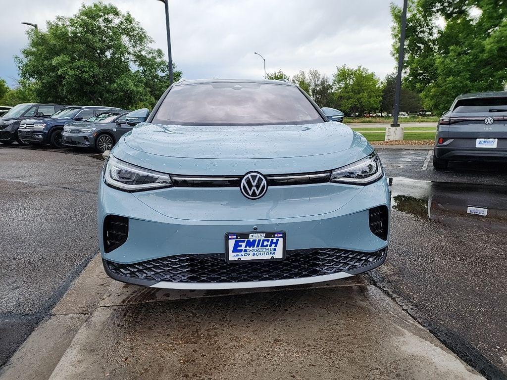 new 2025 Volkswagen ID.4 car, priced at $46,443