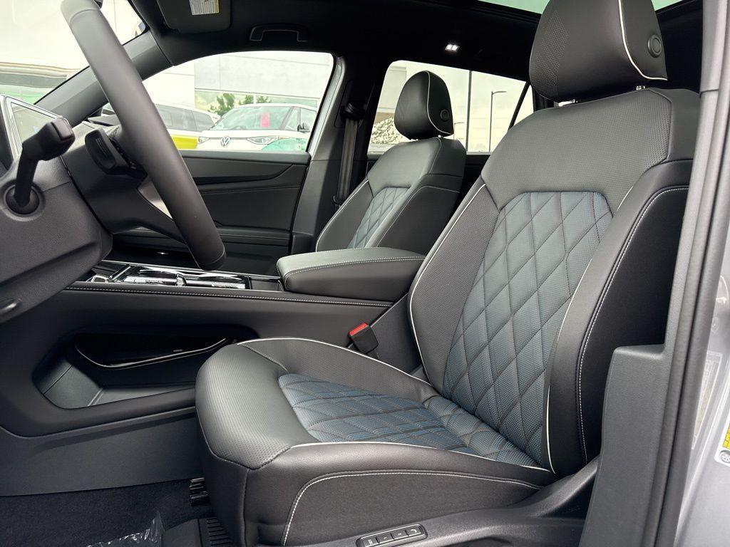 new 2025 Volkswagen Atlas Cross Sport car, priced at $51,890
