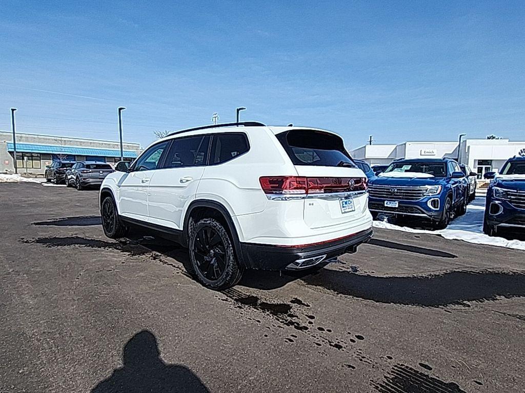new 2025 Volkswagen Atlas car, priced at $44,148