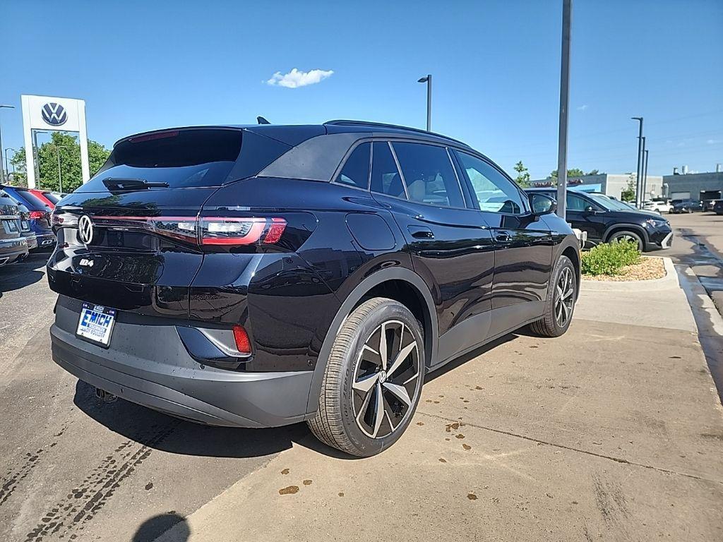new 2025 Volkswagen ID.4 car, priced at $48,097