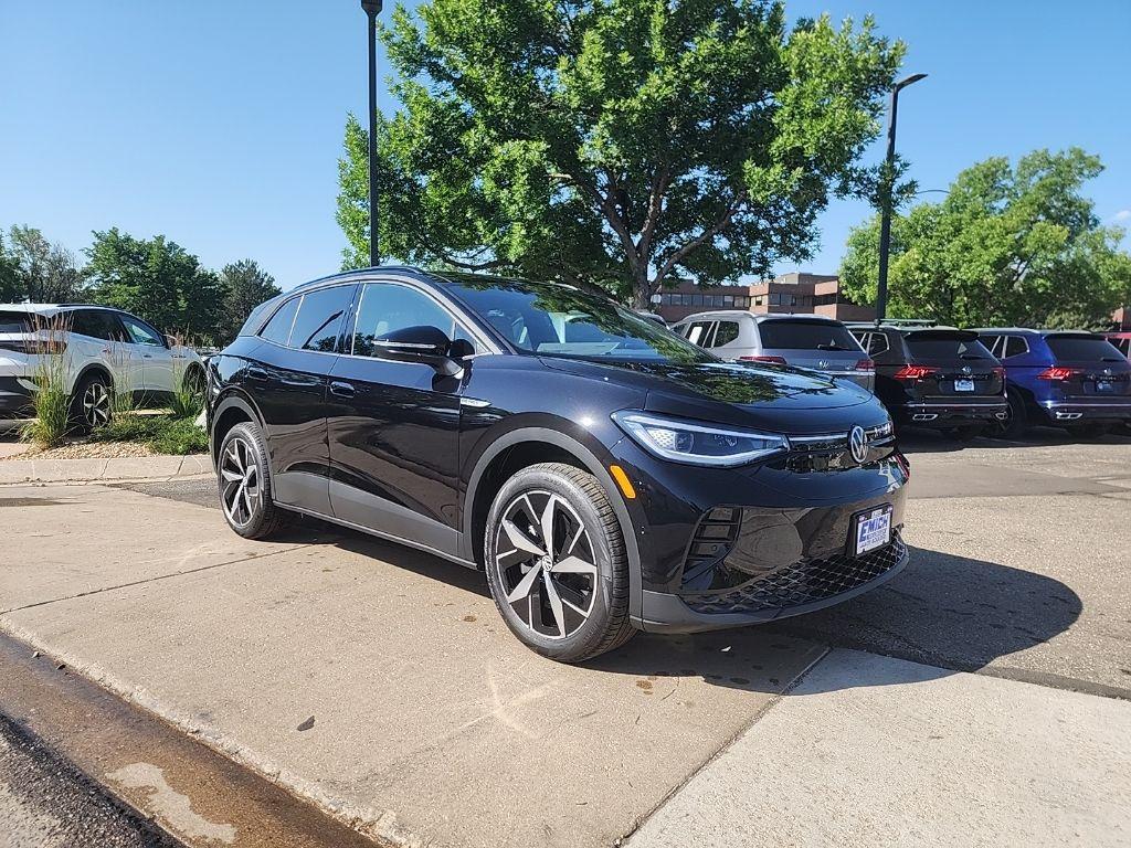 new 2025 Volkswagen ID.4 car, priced at $48,097