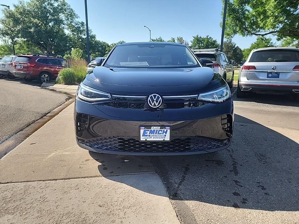 new 2025 Volkswagen ID.4 car, priced at $48,097