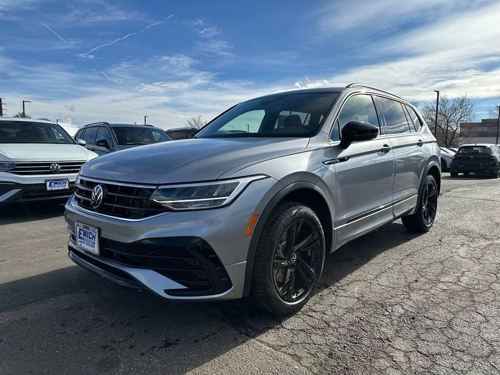 new 2024 Volkswagen Tiguan car, priced at $33,116