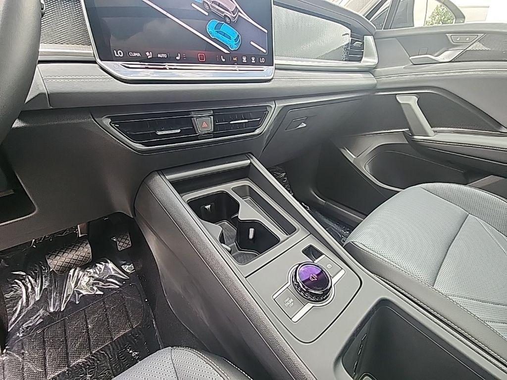 new 2025 Volkswagen Tiguan car, priced at $34,745
