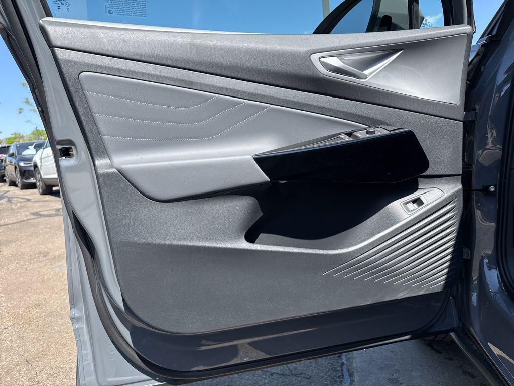 new 2025 Volkswagen ID.4 car, priced at $43,359