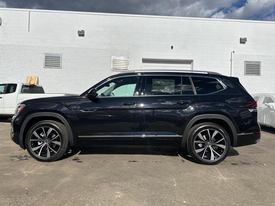 new 2024 Volkswagen Atlas car, priced at $49,179