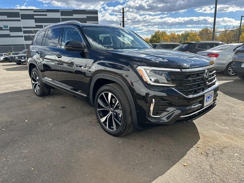 new 2024 Volkswagen Atlas car, priced at $49,179