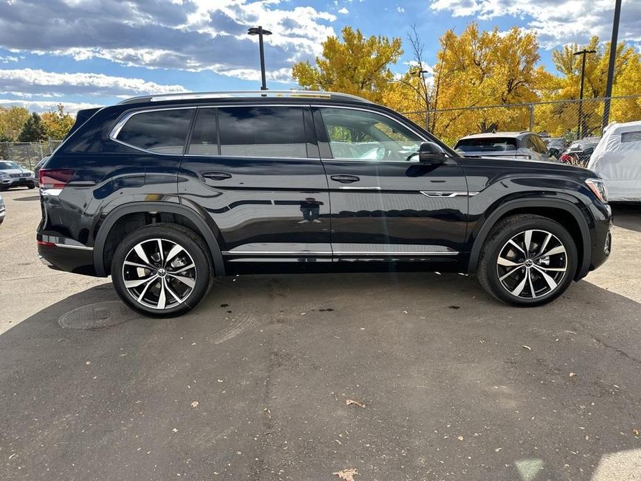 new 2024 Volkswagen Atlas car, priced at $49,179