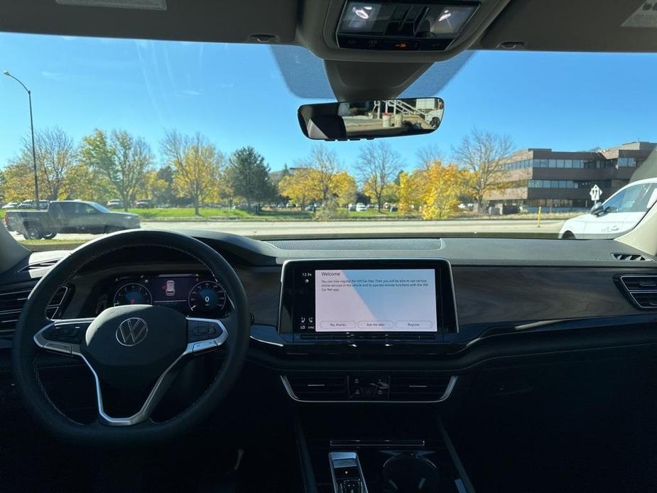 new 2025 Volkswagen Atlas car, priced at $44,778