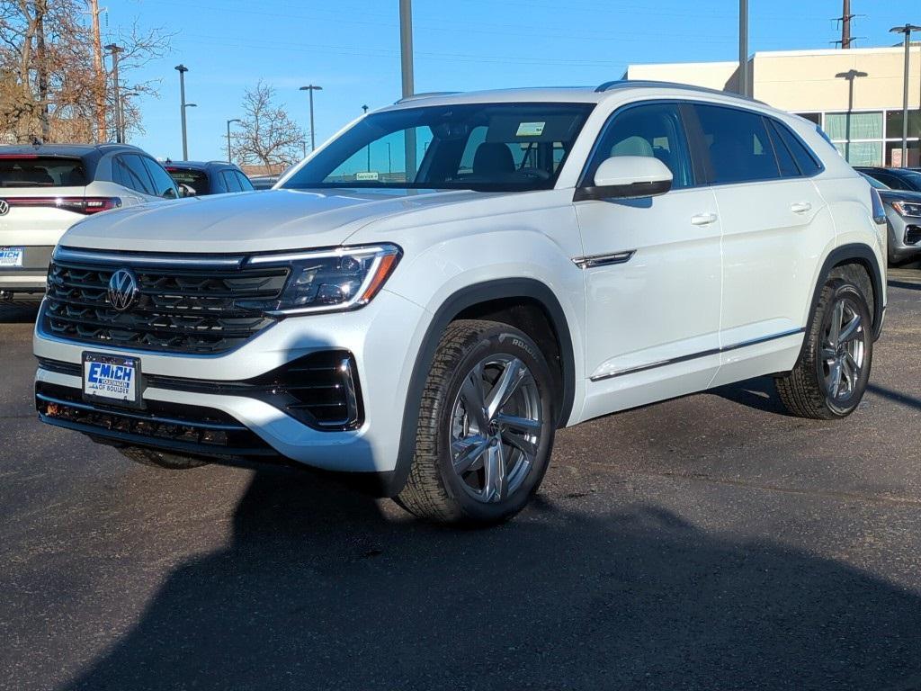 new 2024 Volkswagen Atlas Cross Sport car, priced at $42,603