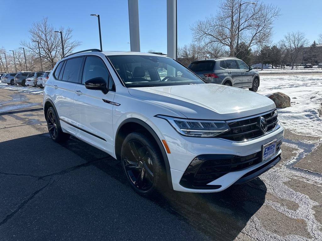 new 2024 Volkswagen Tiguan car, priced at $33,495