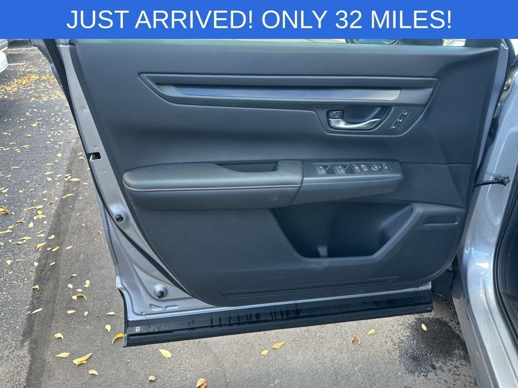 used 2026 Honda CR-V Hybrid car, priced at $37,577