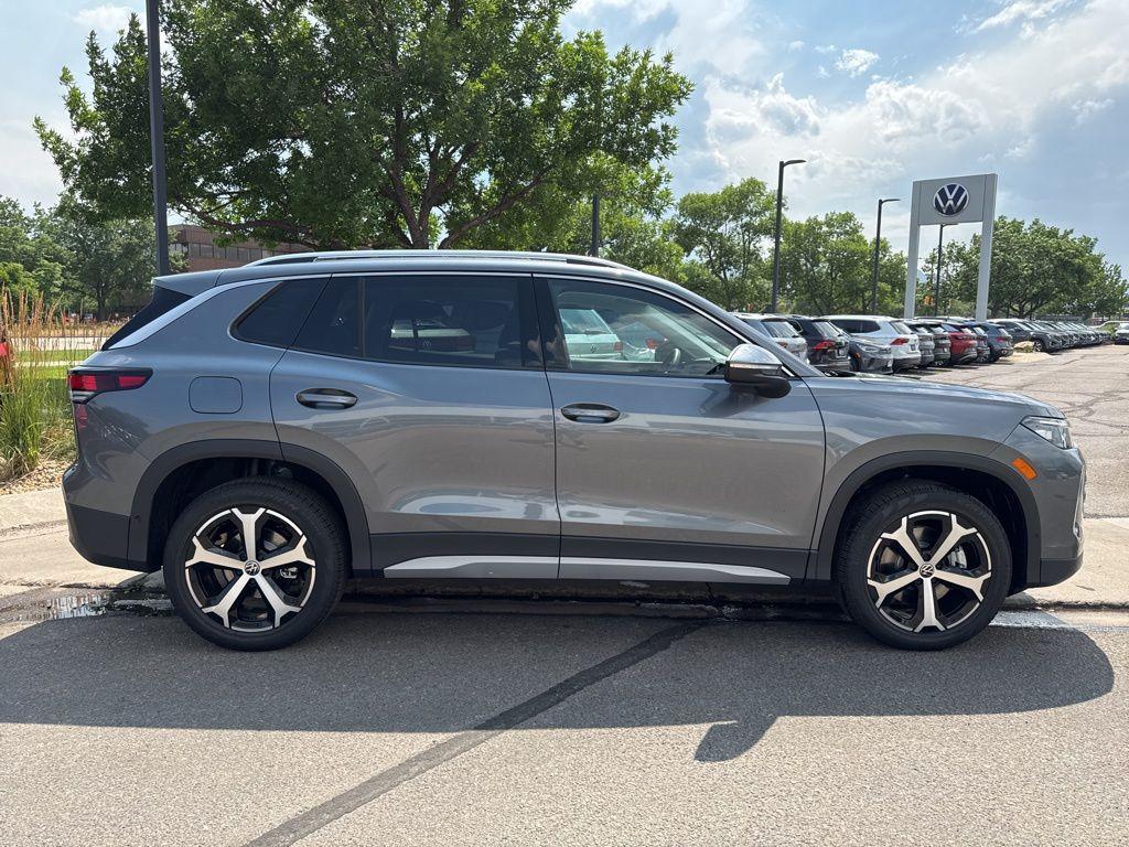new 2025 Volkswagen Tiguan car, priced at $31,809