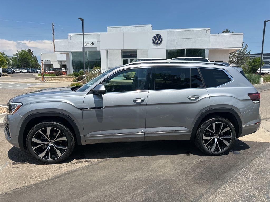 new 2025 Volkswagen Atlas car, priced at $52,616