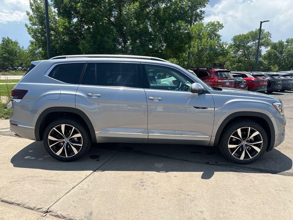 new 2025 Volkswagen Atlas car, priced at $52,616