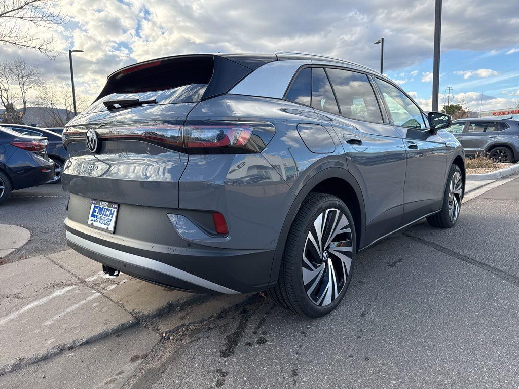 new 2025 Volkswagen ID.4 car, priced at $50,943