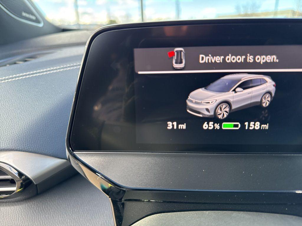 new 2025 Volkswagen ID.4 car, priced at $50,943