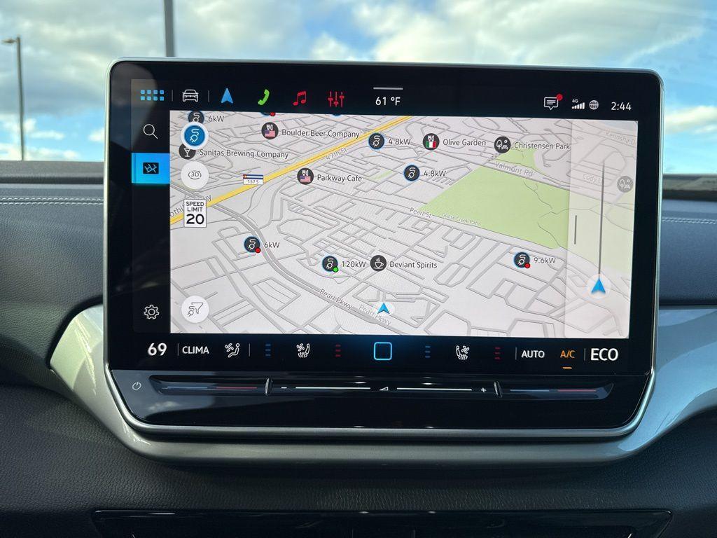 new 2025 Volkswagen ID.4 car, priced at $50,943