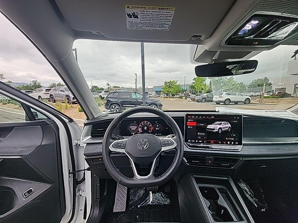 new 2025 Volkswagen Tiguan car, priced at $34,559