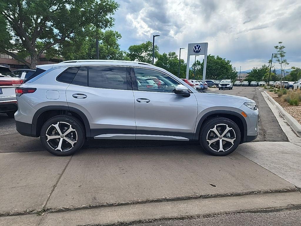 new 2025 Volkswagen Tiguan car, priced at $31,941