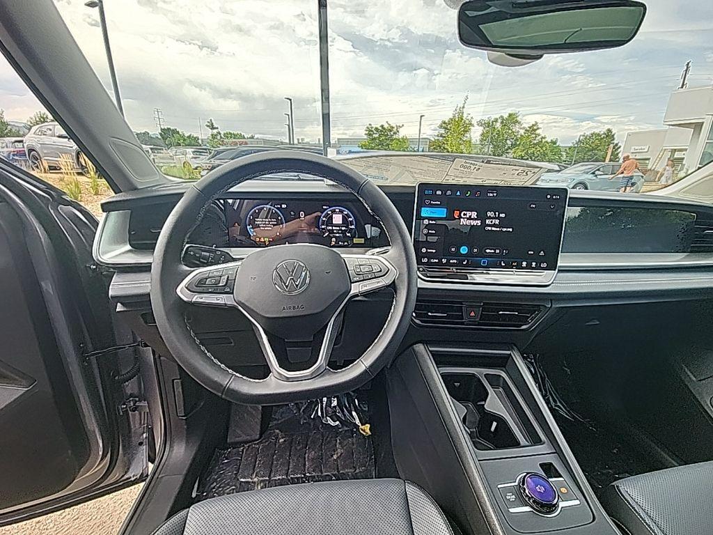 new 2025 Volkswagen Tiguan car, priced at $31,941