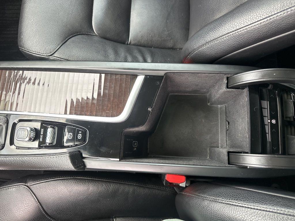 used 2018 Volvo XC90 car, priced at $19,500