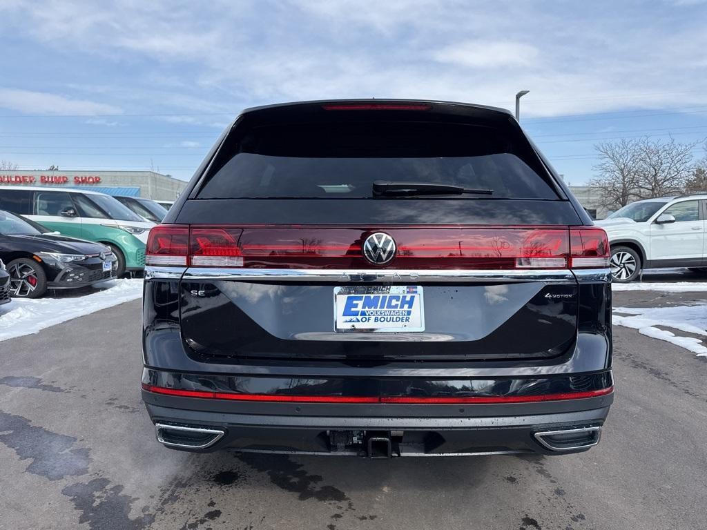 new 2025 Volkswagen Atlas car, priced at $42,136