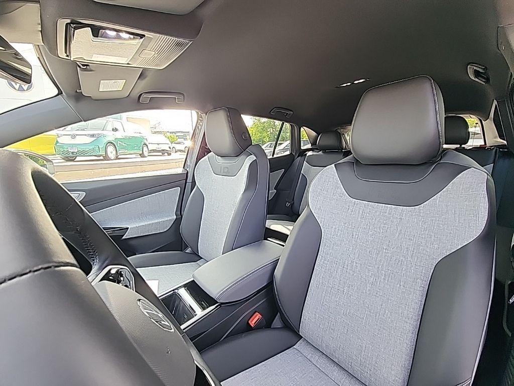 new 2025 Volkswagen ID.4 car, priced at $40,097