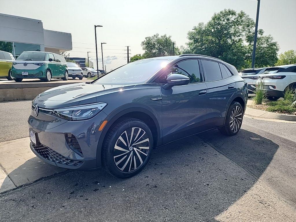 new 2025 Volkswagen ID.4 car, priced at $40,097