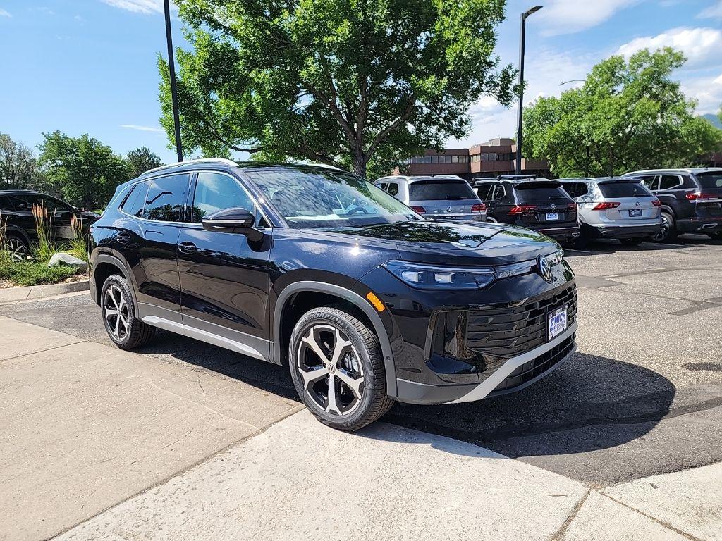 new 2025 Volkswagen Tiguan car, priced at $31,207