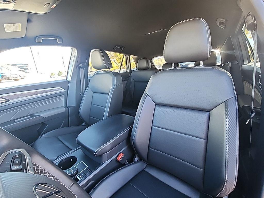 used 2023 Volkswagen Atlas Cross Sport car, priced at $25,437