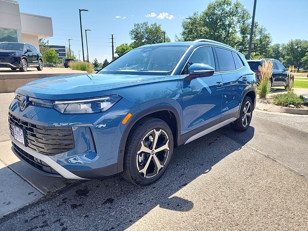 new 2025 Volkswagen Tiguan car, priced at $33,902