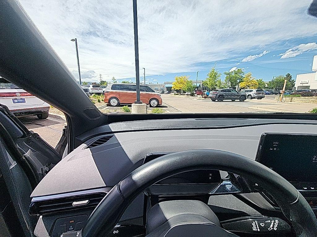 used 2022 Volkswagen ID.4 car, priced at $23,999
