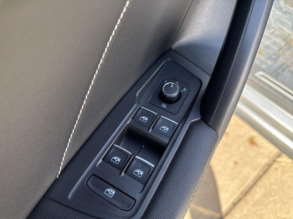 used 2022 Volkswagen Tiguan car, priced at $21,714