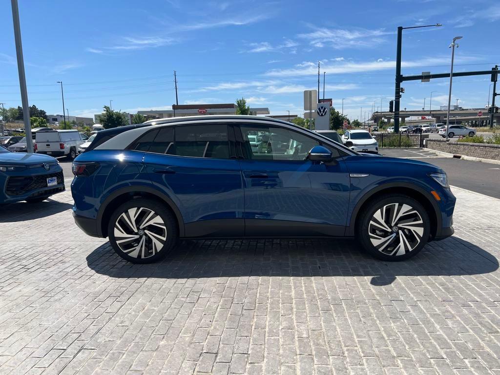 new 2025 Volkswagen ID.4 car