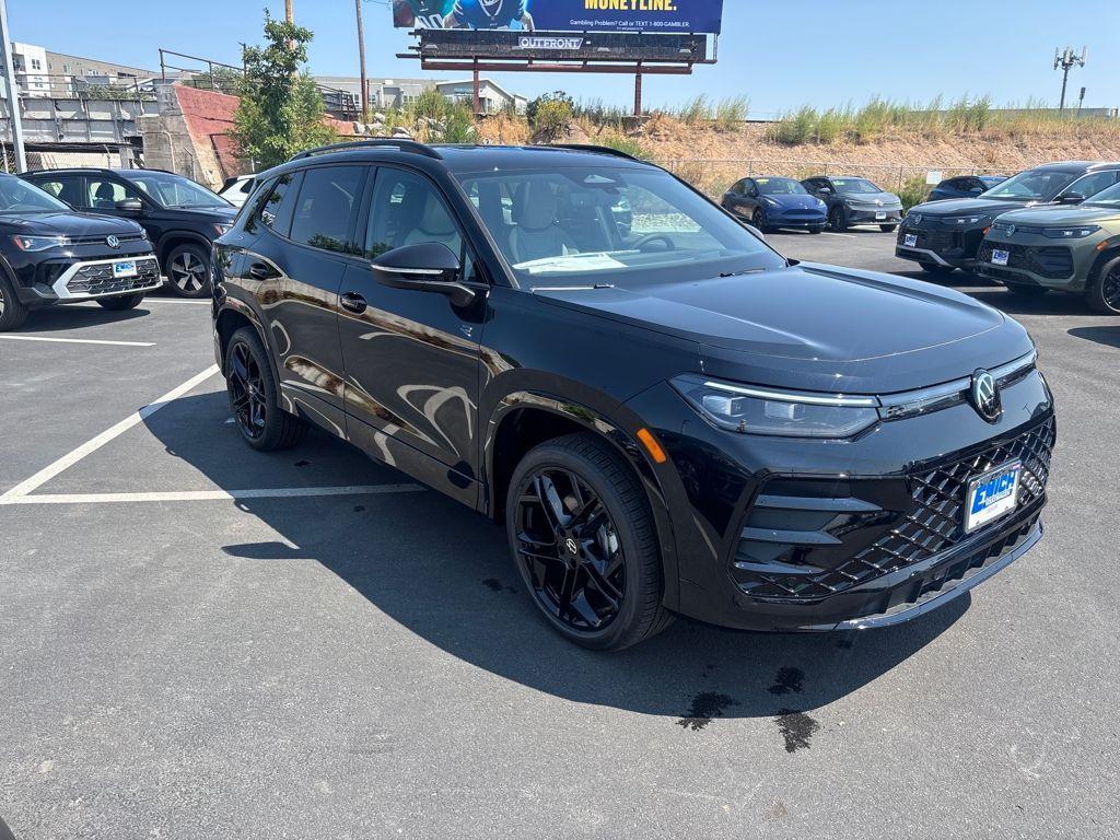 new 2025 Volkswagen Tiguan car, priced at $36,993