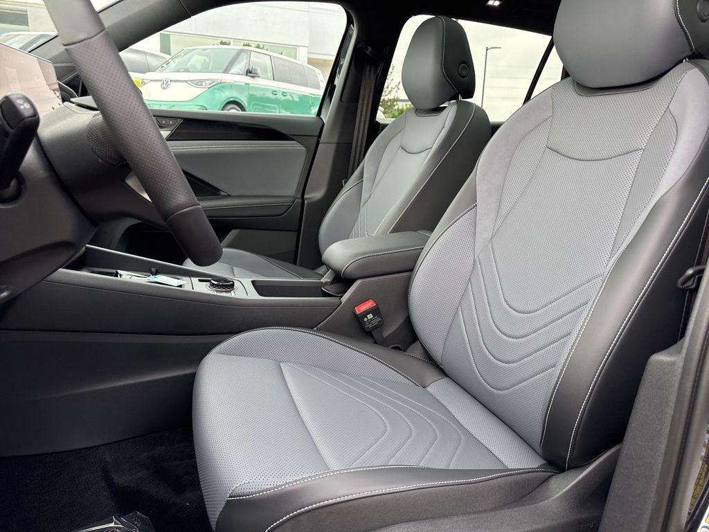 new 2025 Volkswagen Tiguan car, priced at $37,766