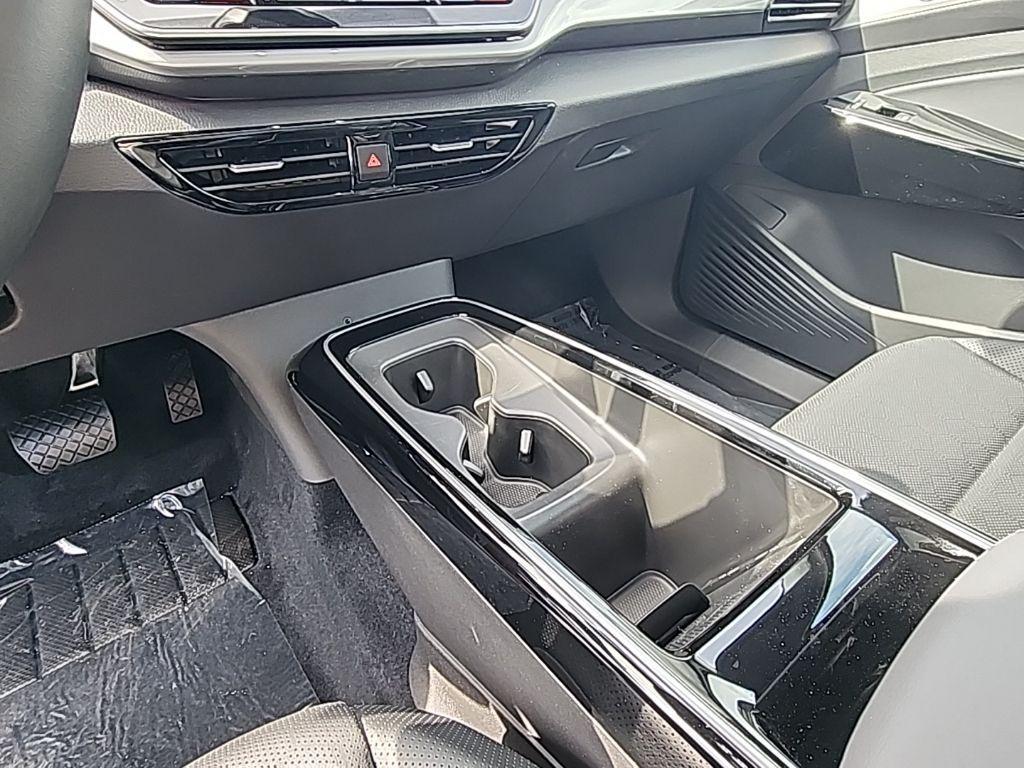 new 2025 Volkswagen ID.4 car, priced at $45,795