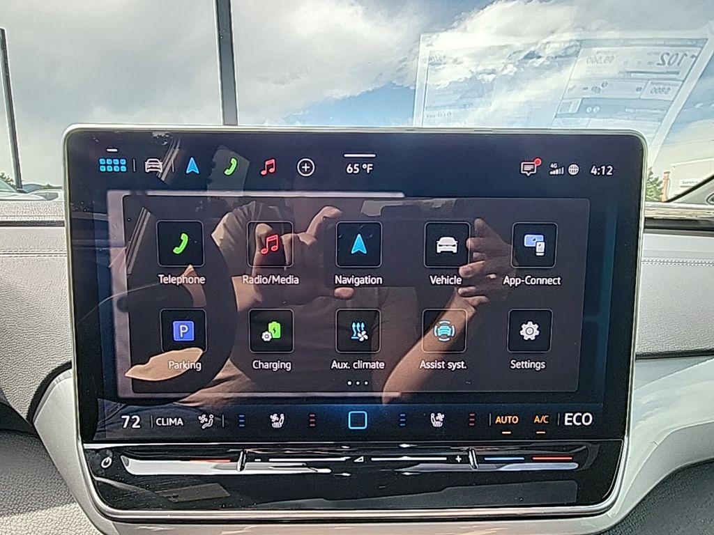 new 2025 Volkswagen ID.4 car, priced at $45,795