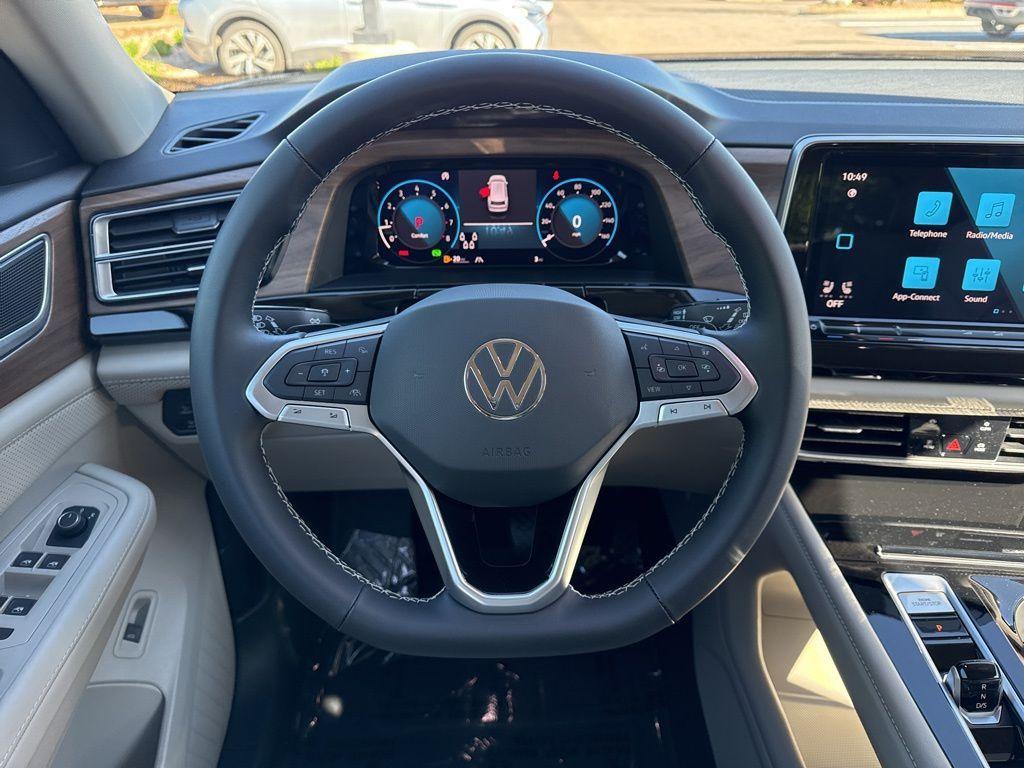 new 2025 Volkswagen Atlas car, priced at $44,919
