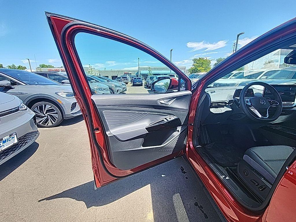 new 2025 Volkswagen ID.4 car, priced at $41,358