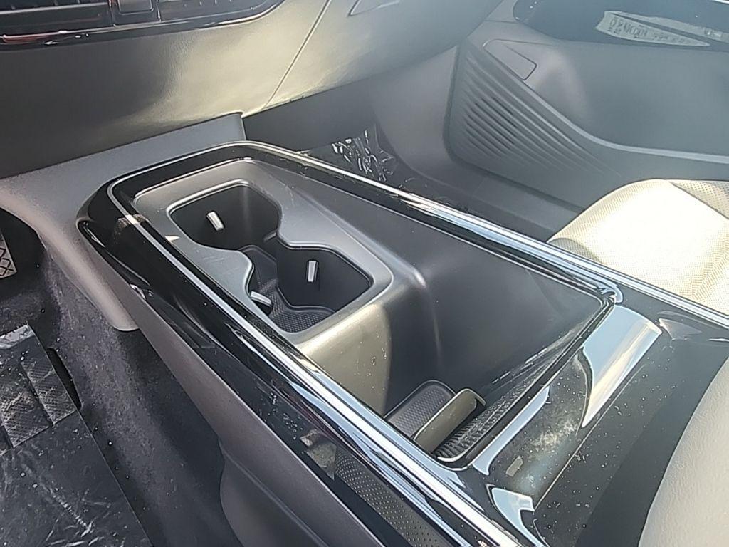 new 2025 Volkswagen ID.4 car, priced at $41,358