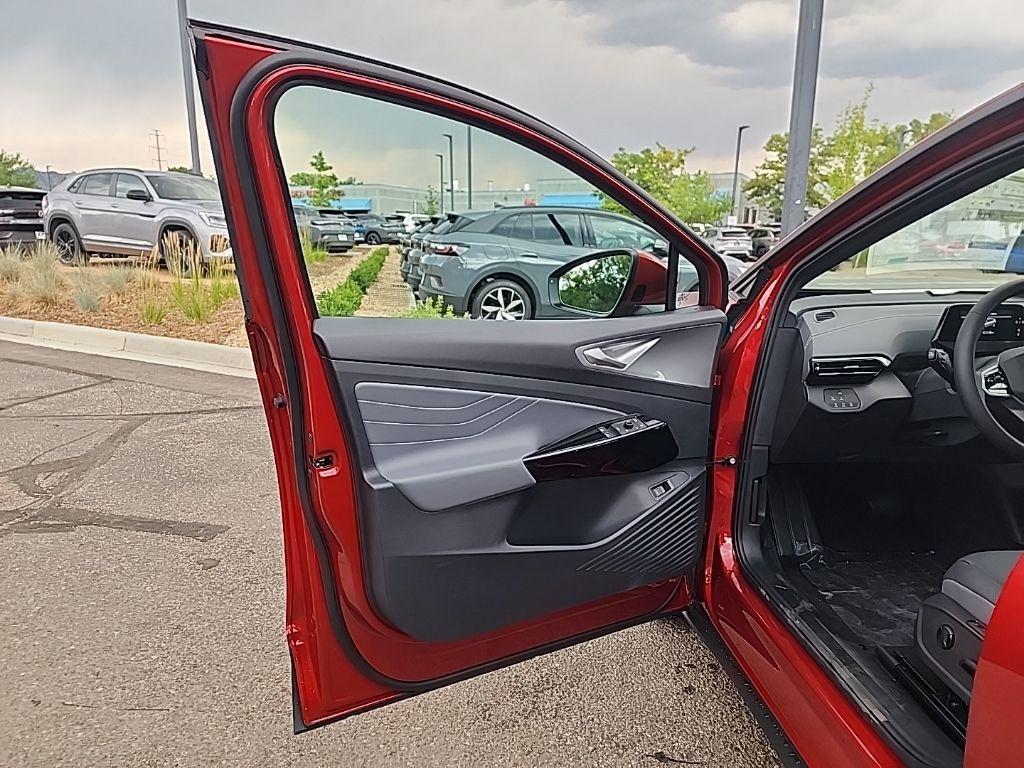 new 2025 Volkswagen ID.4 car, priced at $48,533